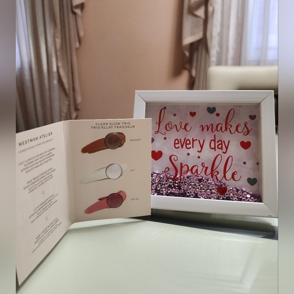 10/$25✨️Westman Atelier Glow Sampler✨️ - Picture 2 of 2